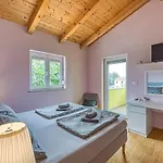 Family Friendly House With A Swimming Pool Antonci, - 24239