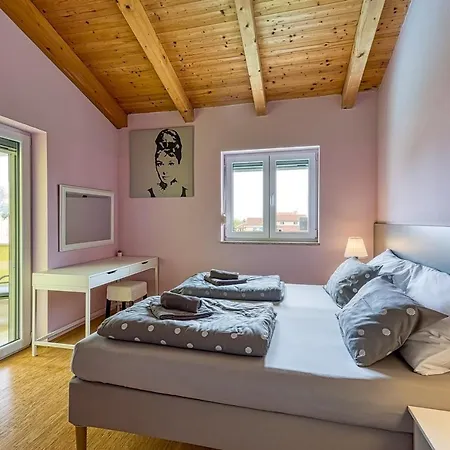 Family Friendly House With A Swimming Pool Antonci, - 24239 *