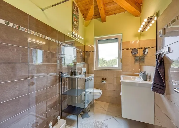 Family Friendly House With A Swimming Pool Antonci, - 24239